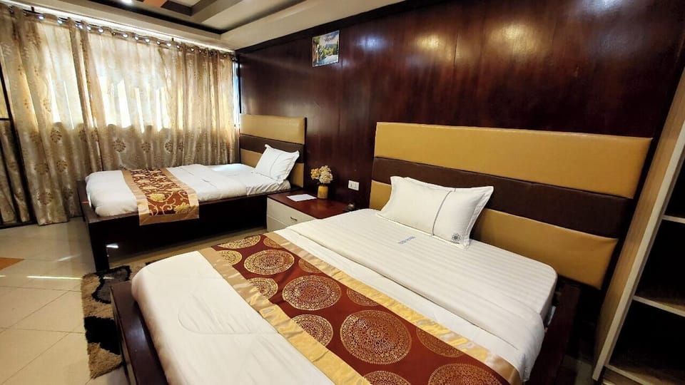 Pillowtop beds, free WiFi, bed sheets