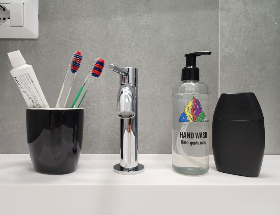 Double Room, City View (Dora) | Bathroom sink