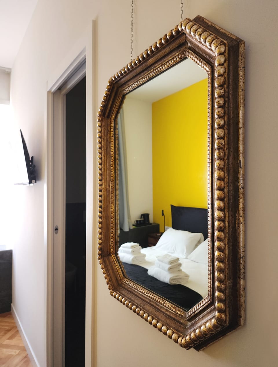 Comfort Double or Twin Room, City View (Bacio) | Down comforters, free minibar items, in-room safe
