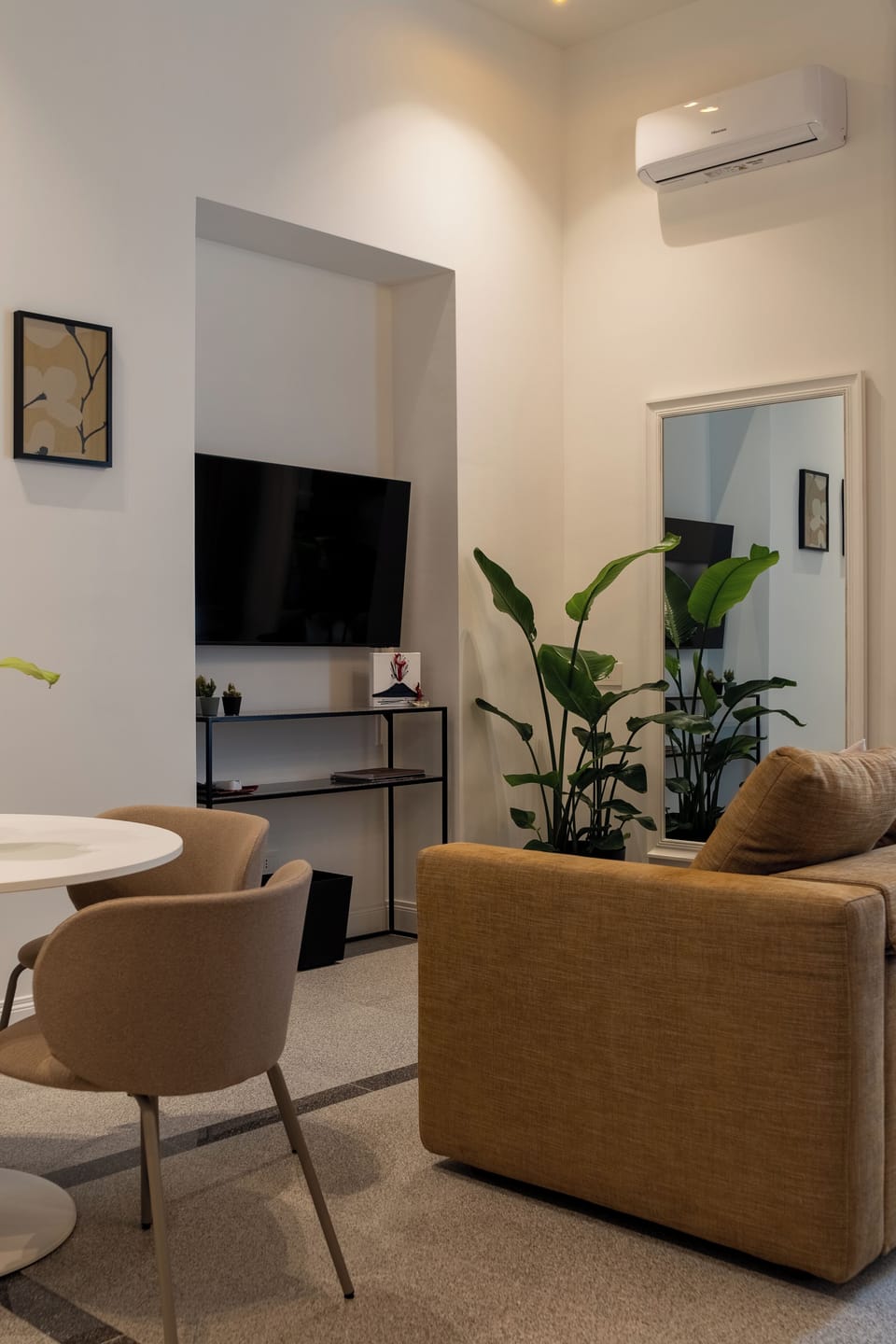 Family Room, Balcony | In-room safe, individually decorated, laptop workspace, blackout drapes