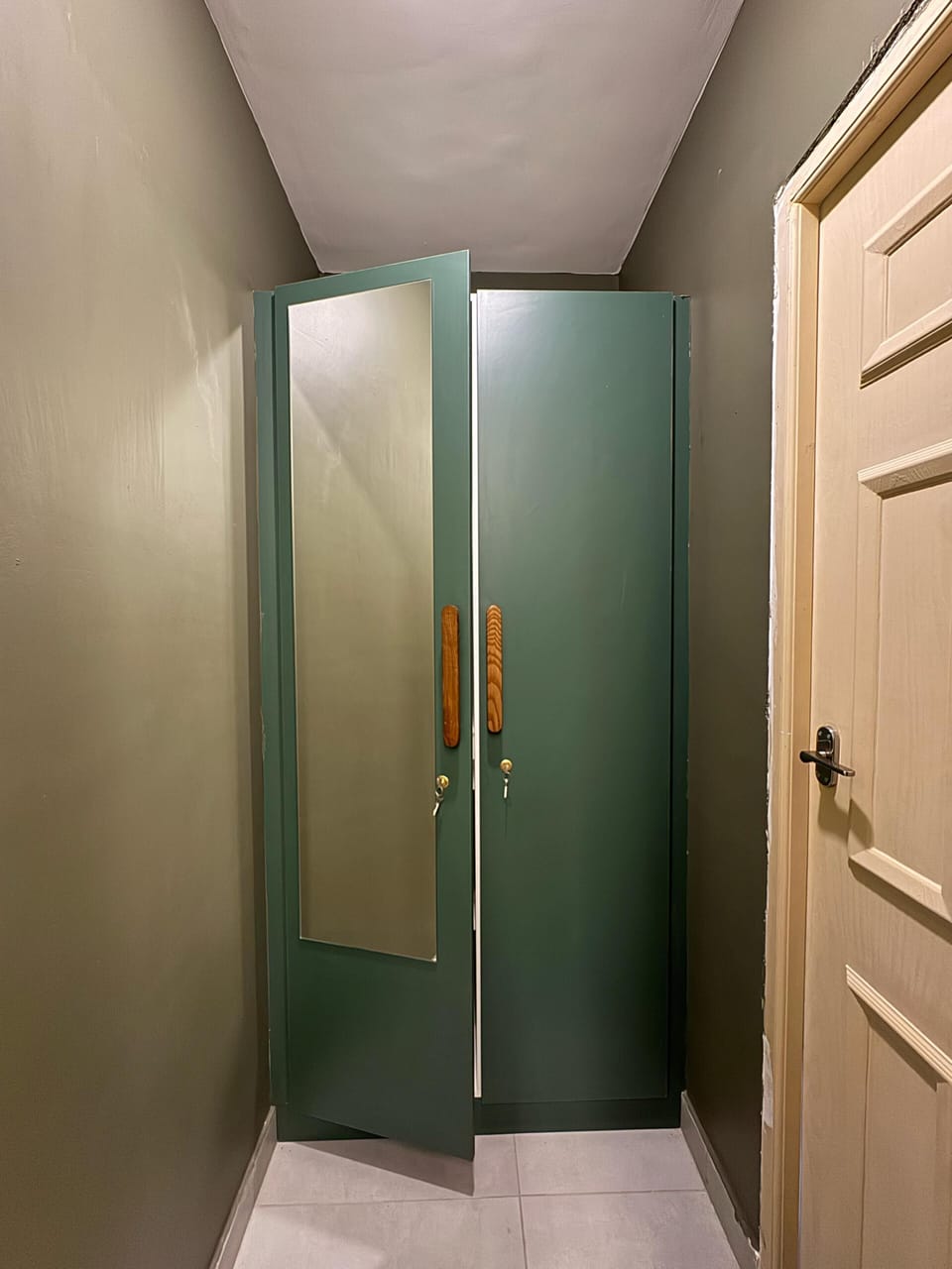 Deluxe Double Room, Garden View | Desk, free WiFi