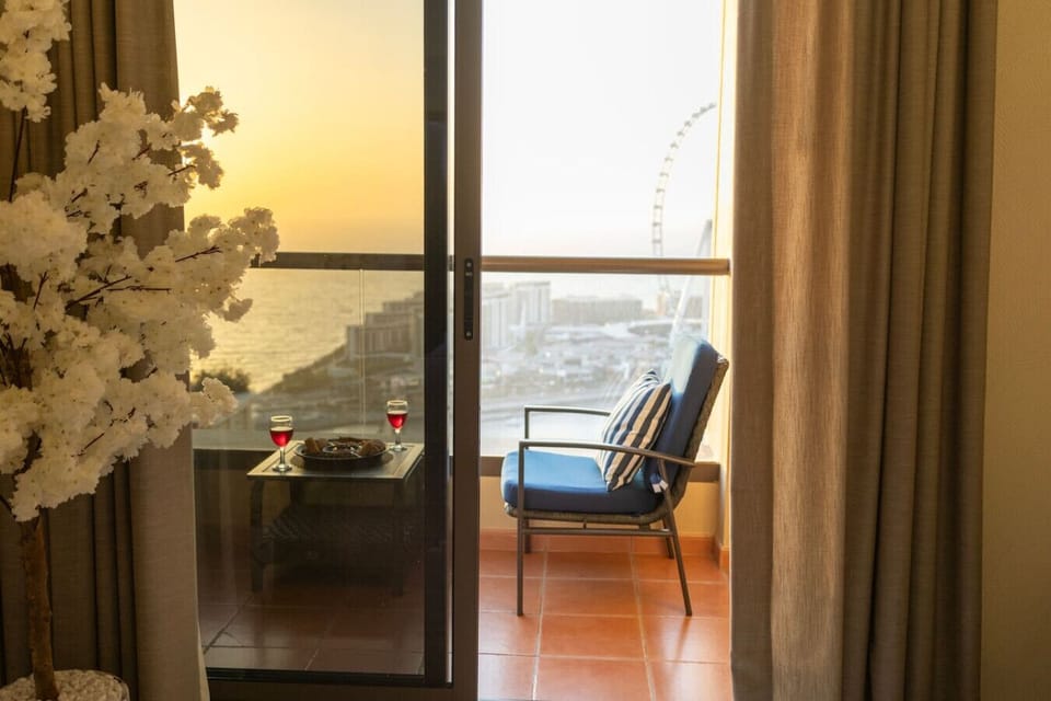 Sip your morning coffee or unwind with a sunset drink on the balcony, where breathtaking sea views and the iconic Dubai Eye set the perfect backdrop for a relaxing escape. The ultimate spot to chill, take in the breeze, and soak up the Dubai skyline.