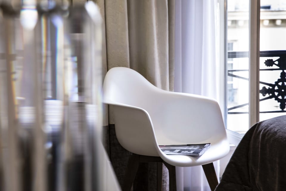 Deluxe Room | Premium bedding, minibar, in-room safe, desk