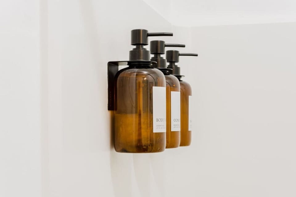 Bathroom amenities