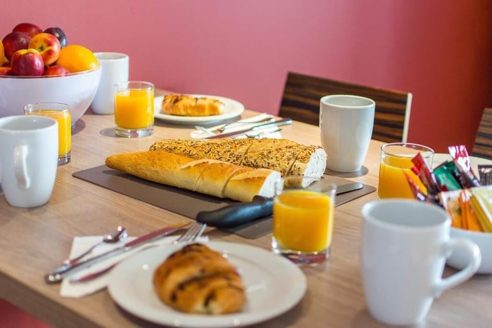 Breakfast meal