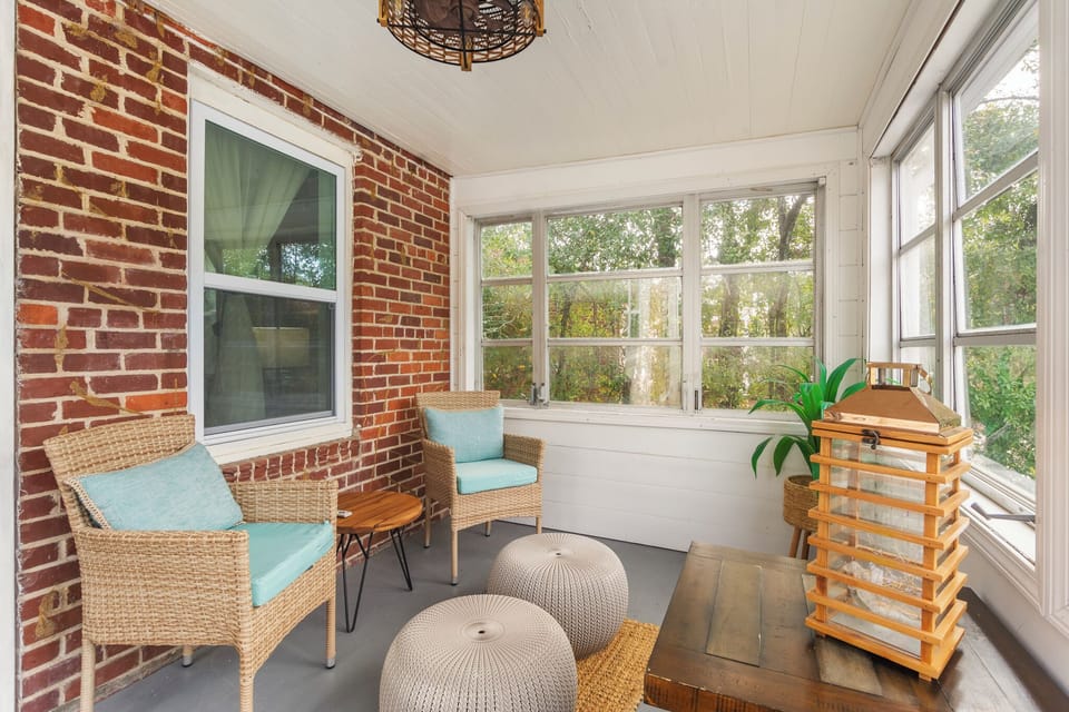 Sun Room/Front Porch