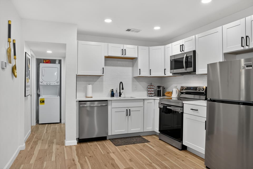 Full Kitchen | Fully equipped for meals or coffee with and in-unit washer & drye