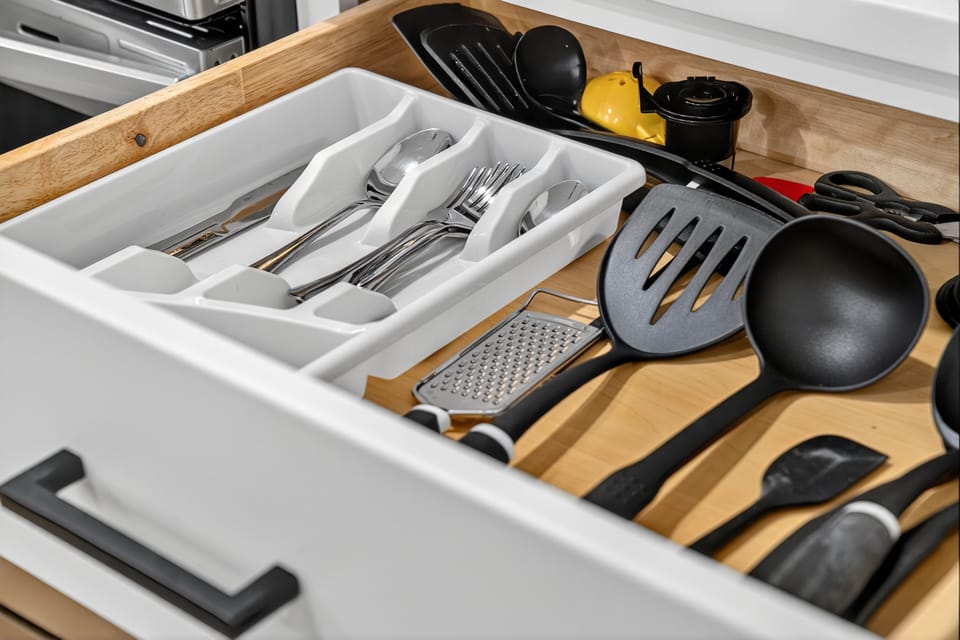 Full Kitchen with Premium cooking utensils and spatulas