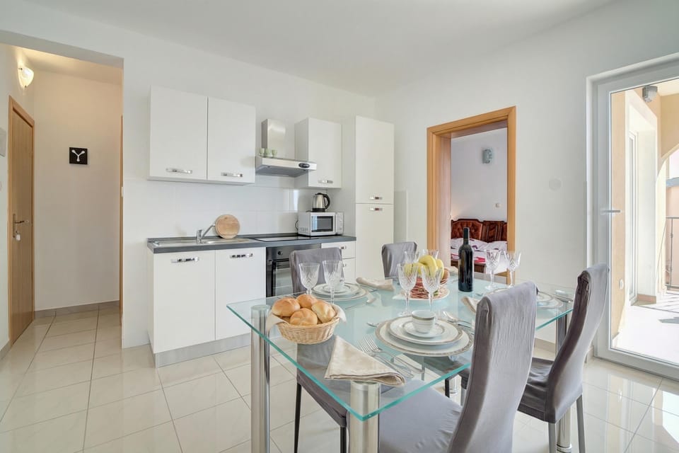 Kitchen and dining area