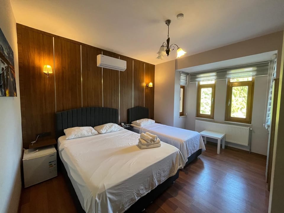 Standard Triple Room, Multiple Beds | Free WiFi
