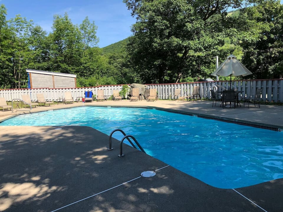 You`ll Love our heated outdoor Pool (seasonal)