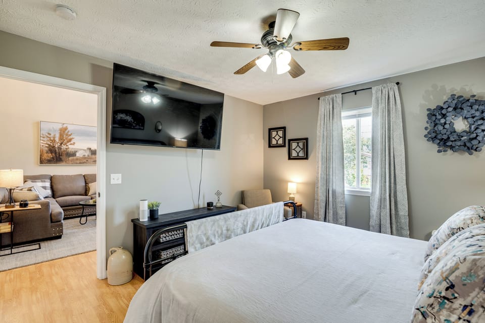 Mill Springs Place Marina Access & Boat Parking! Cottage in Lake Cumberland