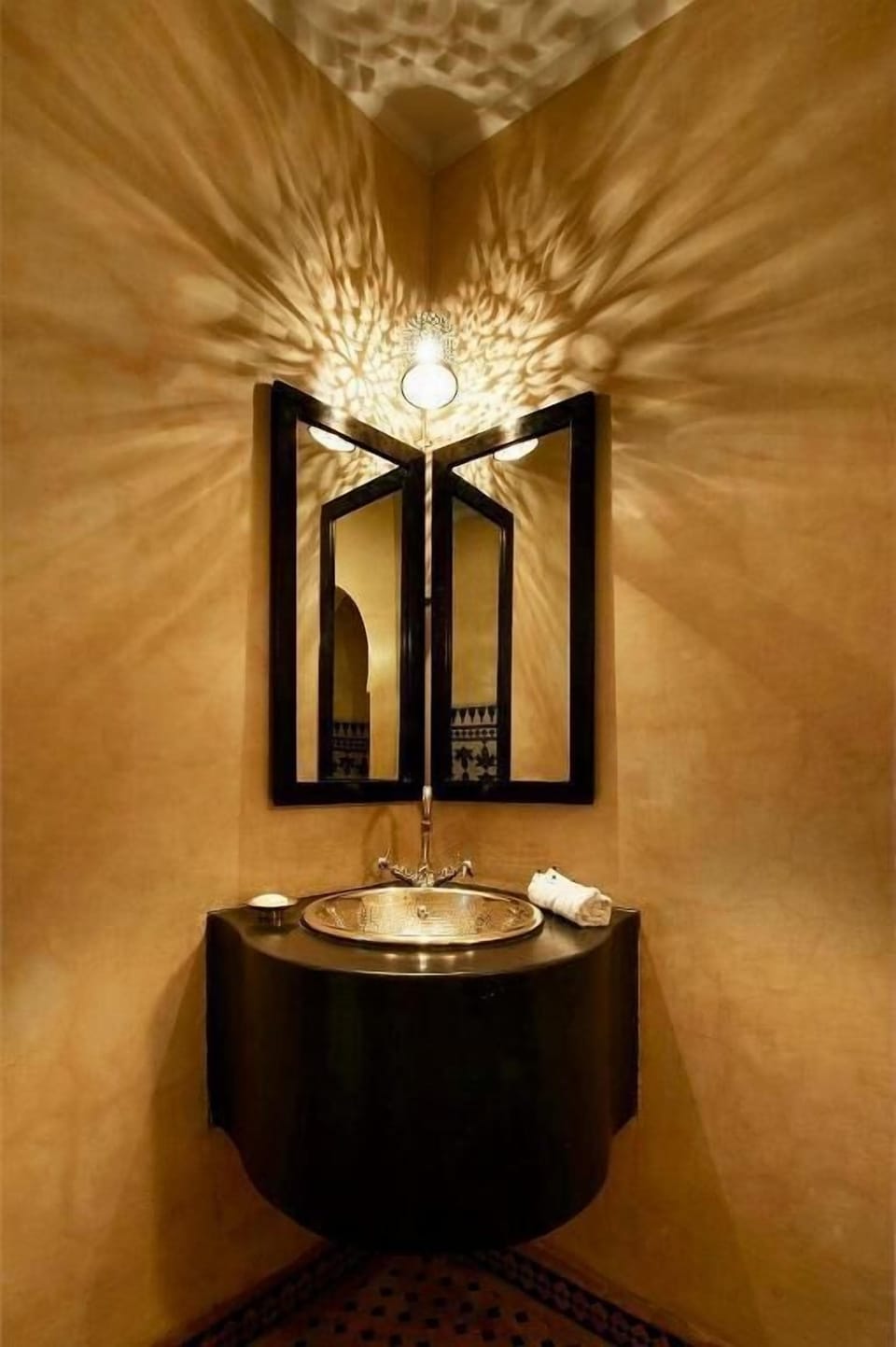 Senior Suite, 1 Queen Bed | Bathroom | Shower, rainfall showerhead, bathrobes, slippers