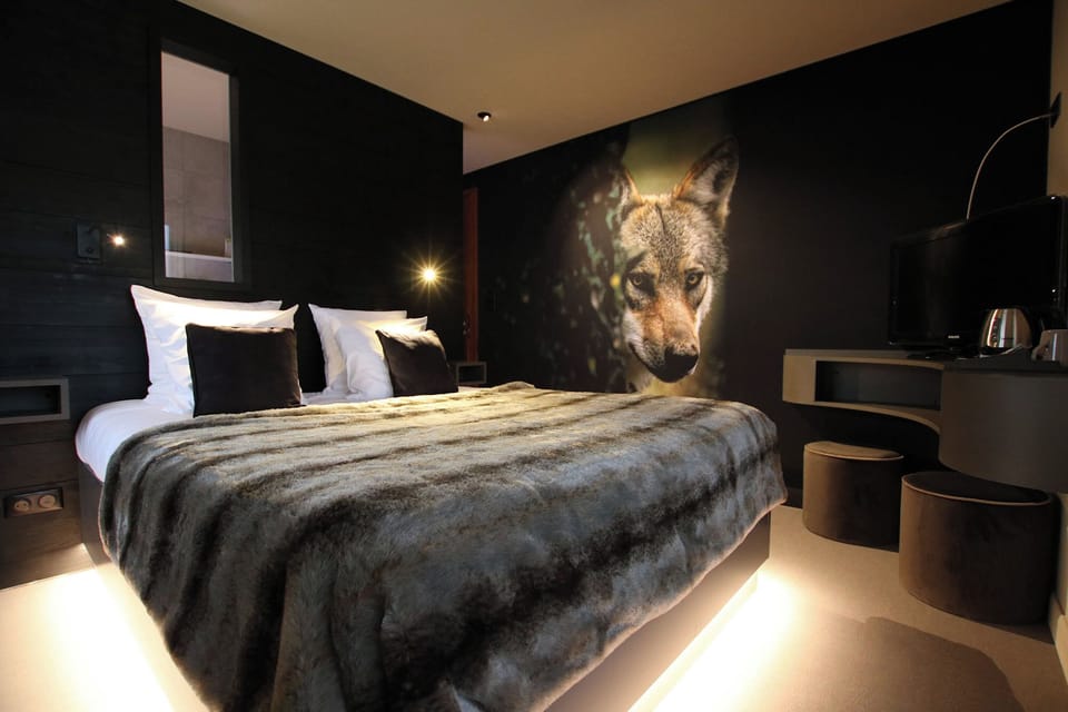 Signature Double Room, Garden View | Free WiFi, bed sheets