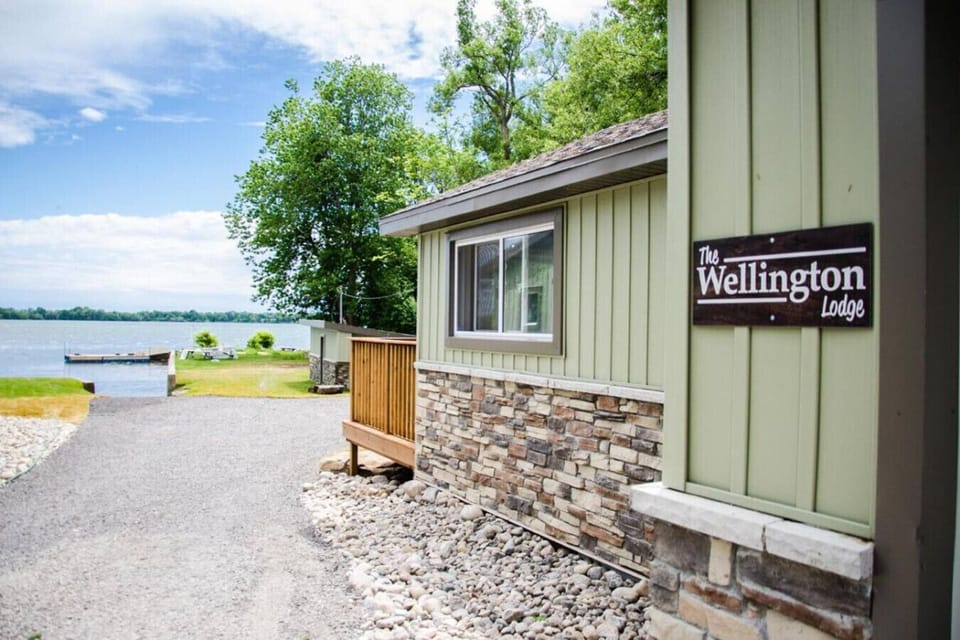 The Wellington Lodge is the closest one to the water of all the cottages