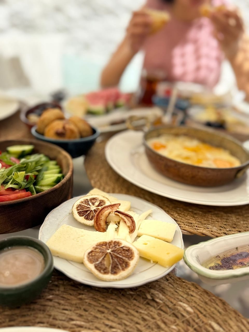 Daily local cuisine breakfast for a fee