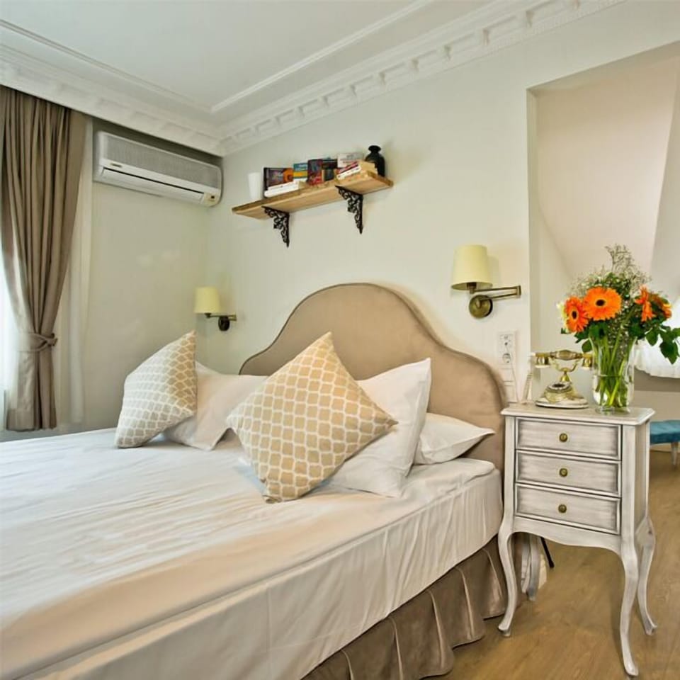 In-room safe, desk, soundproofing, free cribs/infant beds