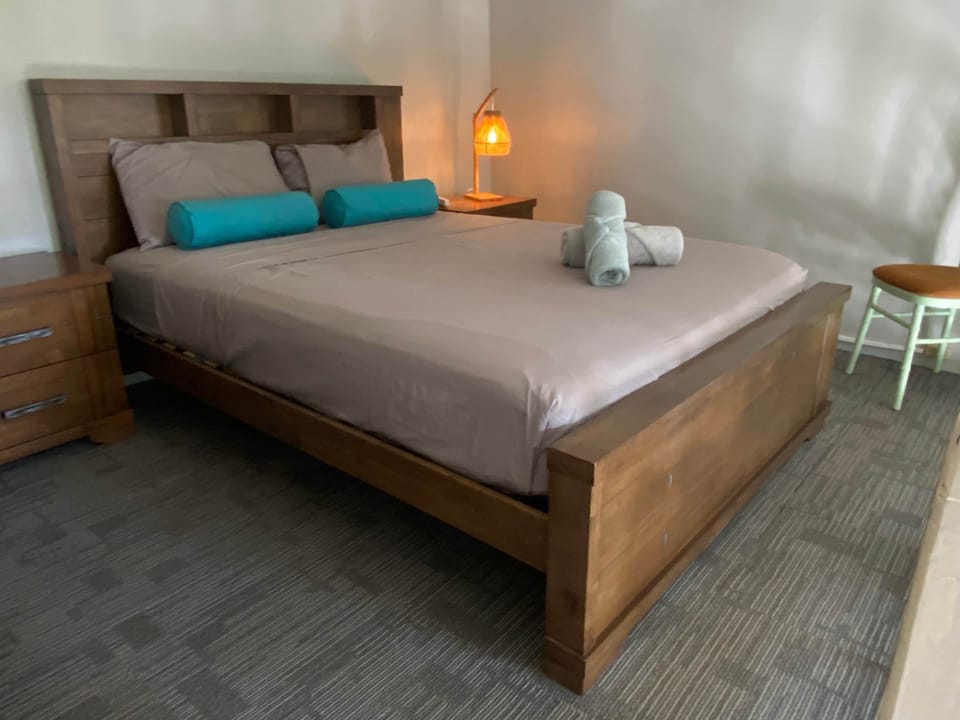 Bed room
