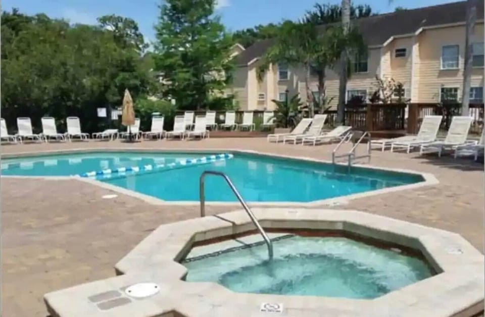 Enjoy access to the community clubhouse, pool, gym, and more, resort-style perks just steps from your door.