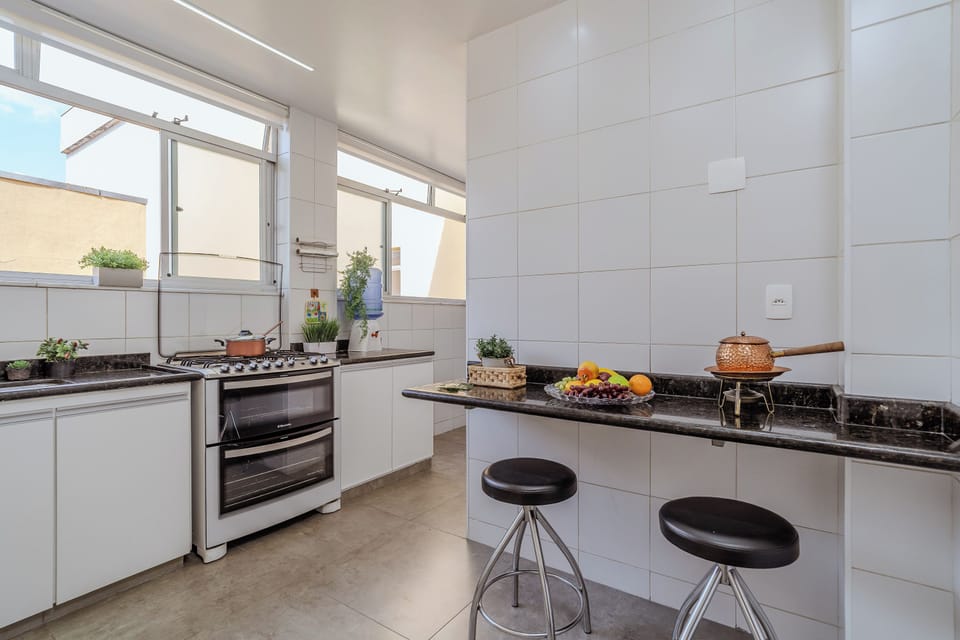 Apartment | Private kitchen | Cookware/dishes/utensils, dining tables