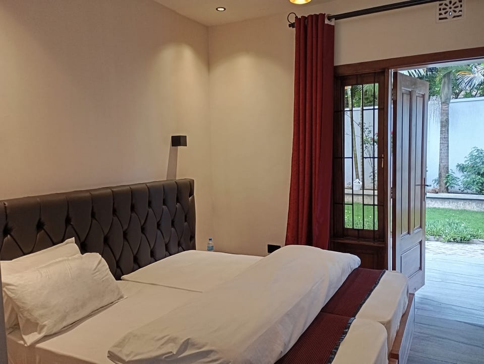 Double or Twin Room, Housekeeping | Individually decorated, individually furnished, iron/ironing board