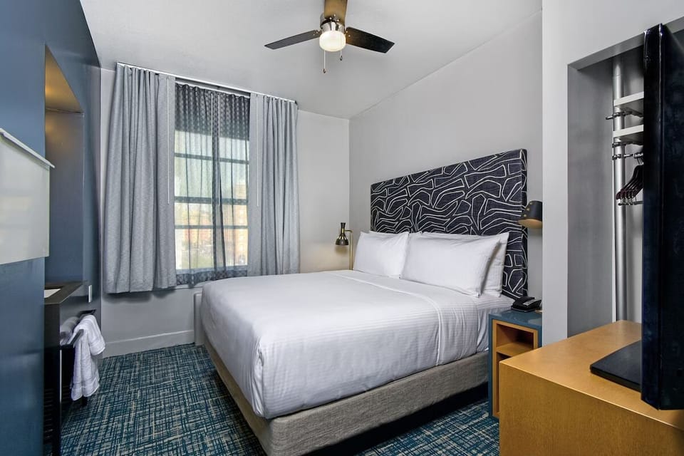 Feel instantly at home with storage space and bright natural light.