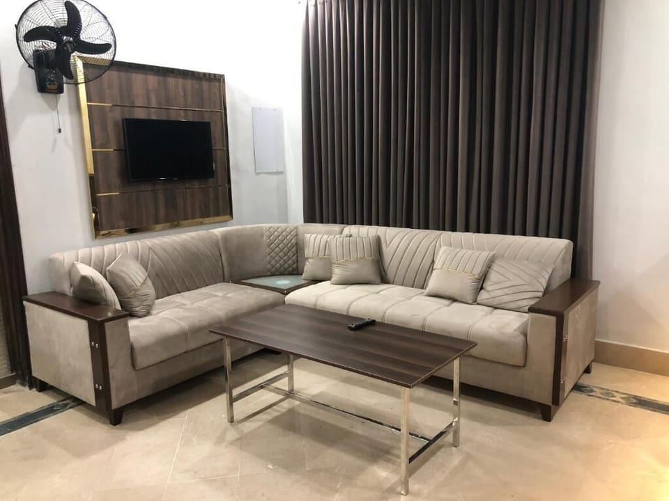 Deluxe Double Room | Desk, WiFi (free)