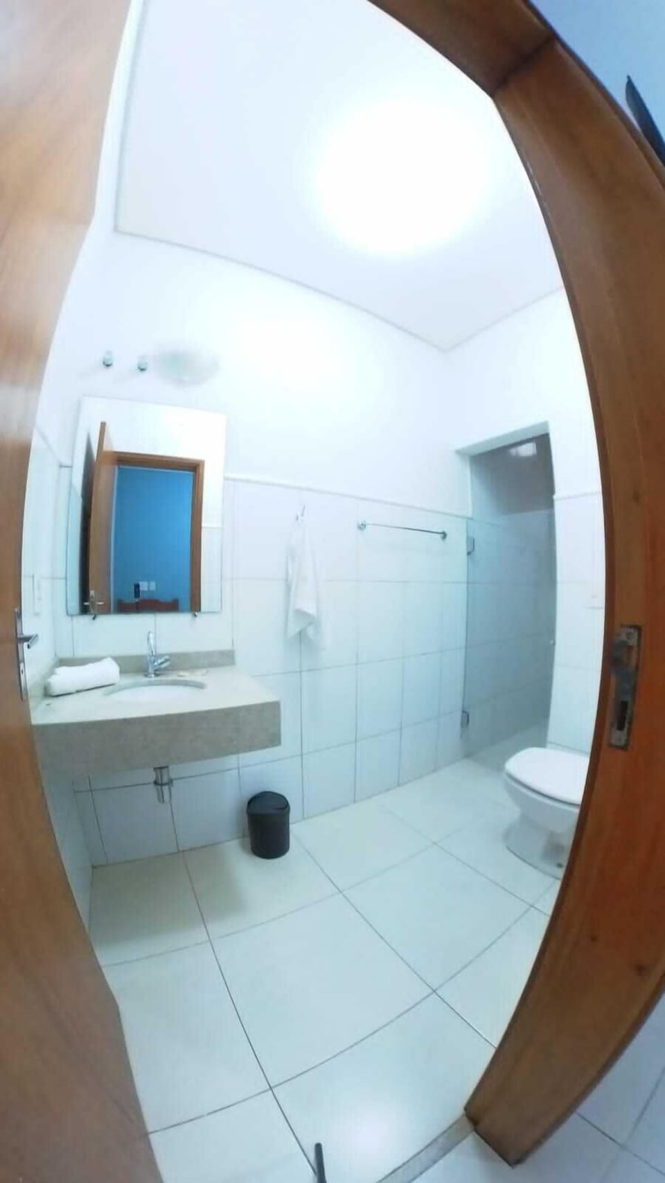 Deluxe Triple Room | Bathroom | Towels, soap, toilet paper