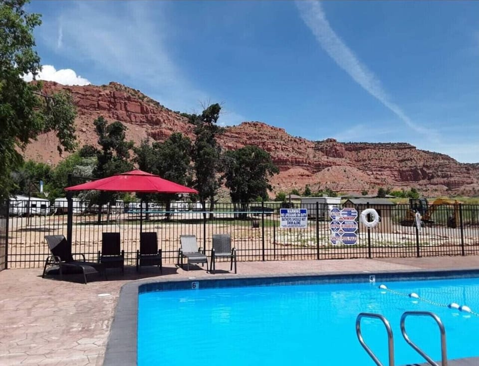 Crazy Horse RV Resort Pool
