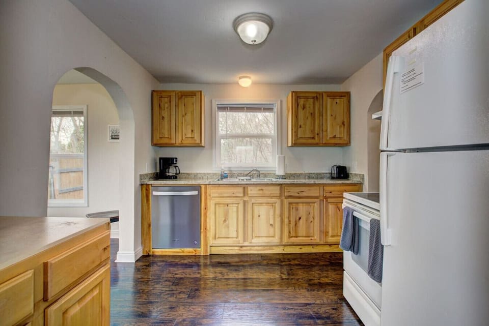 Spacious Kitchen