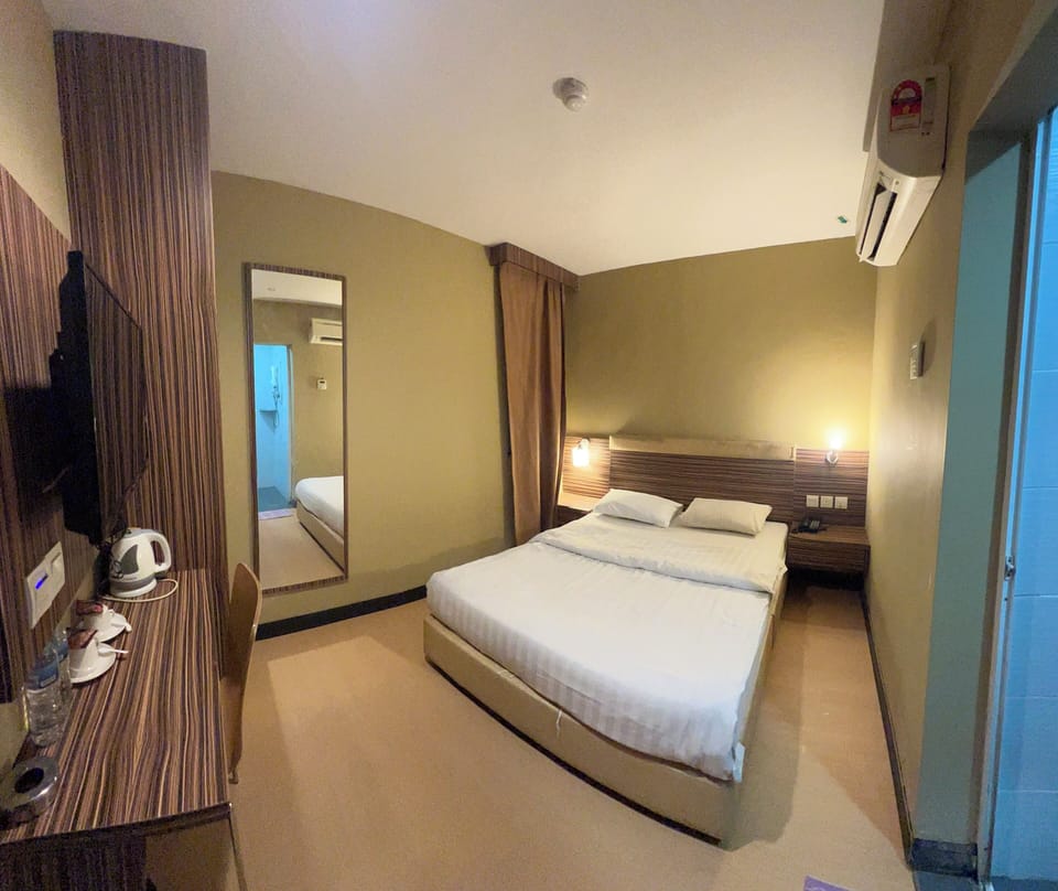 Standard Double Room | Free WiFi