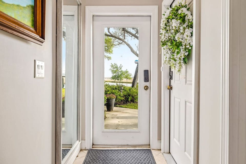 Find peace and relaxation in a serene space thoughtfully designed with your comfort in mind.
