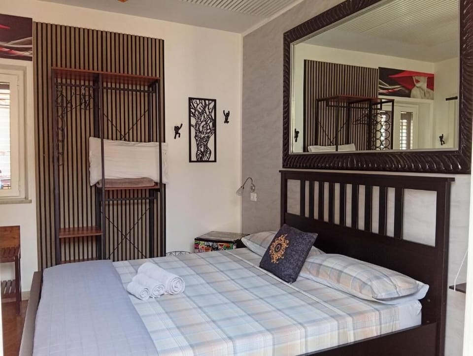 Exclusive Double Room | Free WiFi, bed sheets