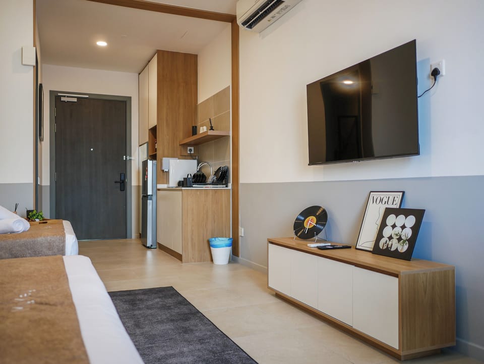 Luxury Studio | Iron/ironing board, free WiFi
