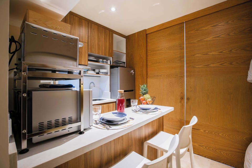 Gourmet Kitchenette