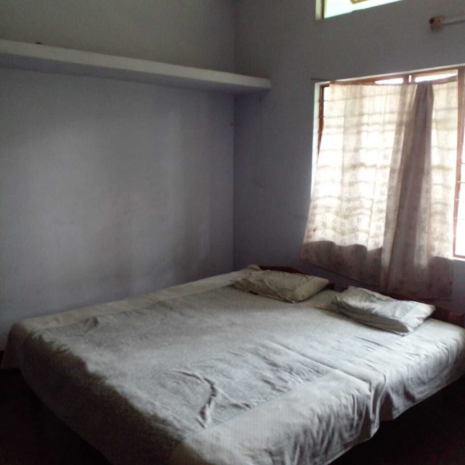 Double Room | Free WiFi