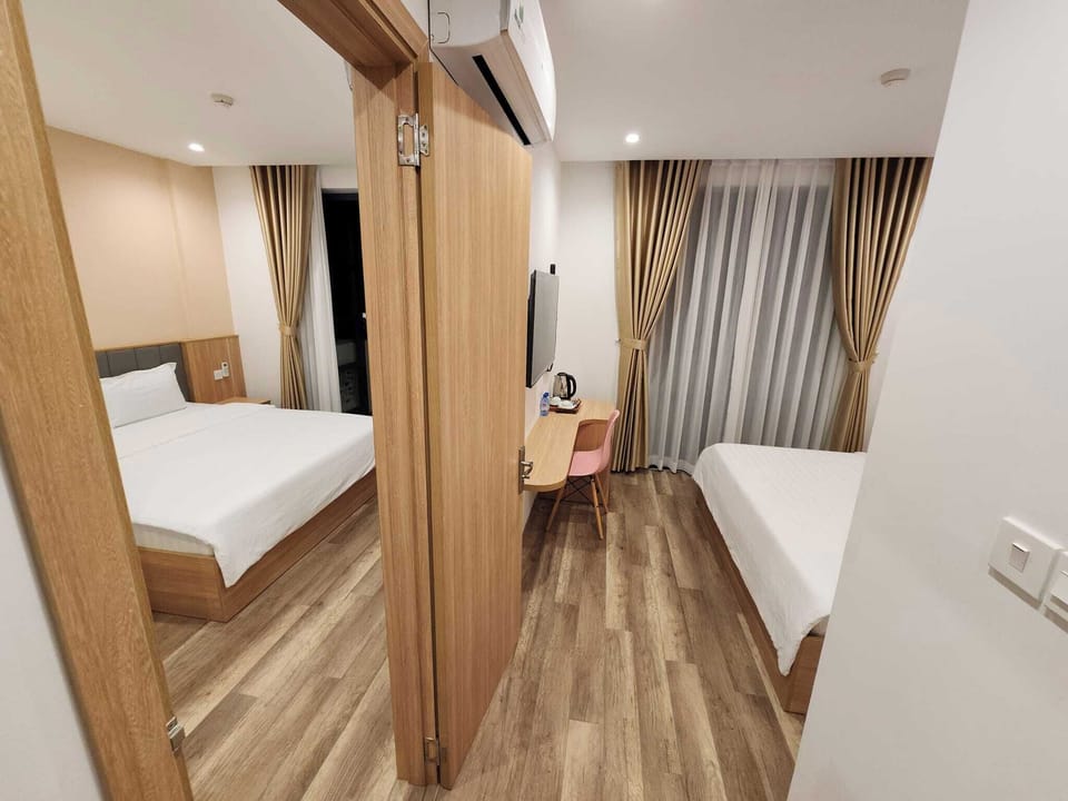In-room safe, desk, laptop workspace, free WiFi