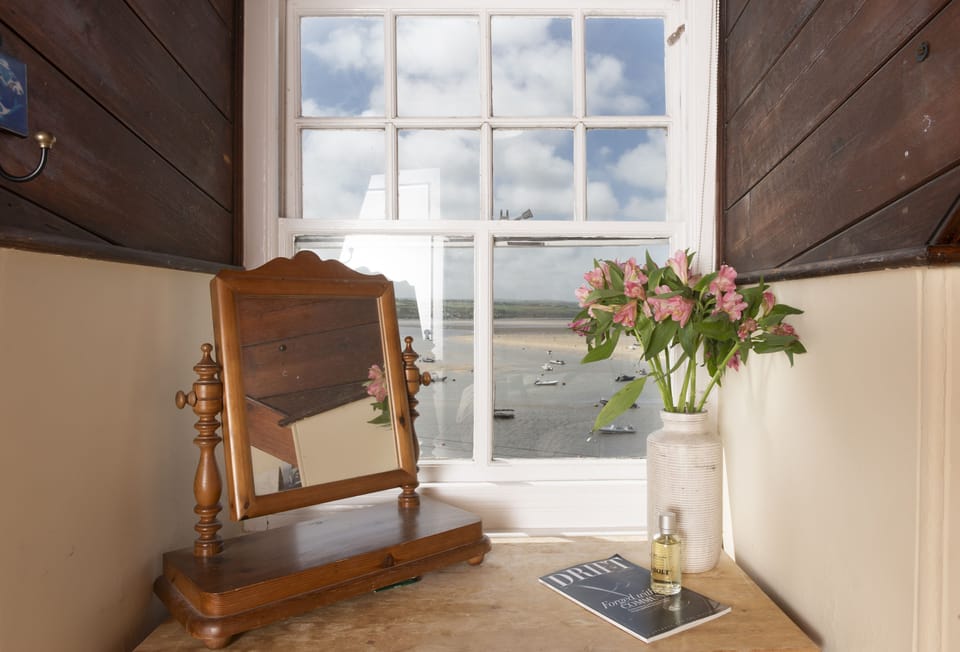 Aloe Cottage, Rock. Second floor: Bedroom two also has sea views