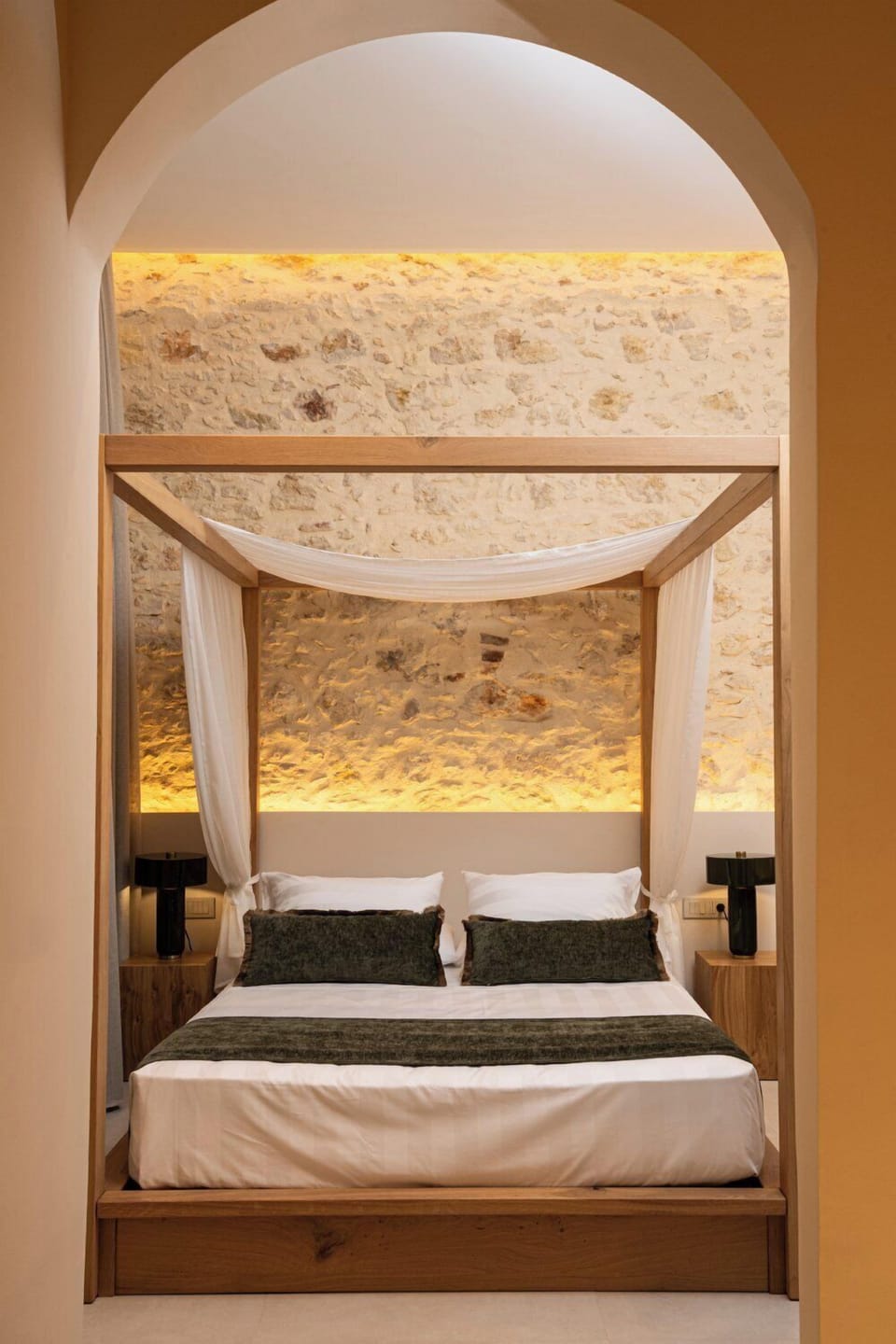 Superior Suite, Courtyard View | Individually decorated, individually furnished, desk, laptop workspace