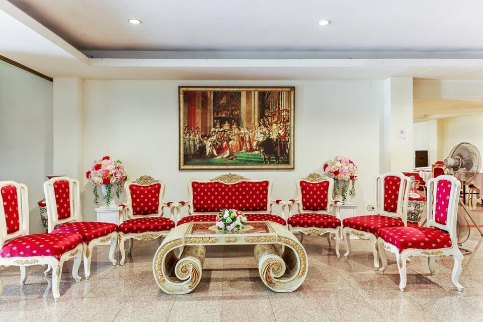 Entrance / Reception