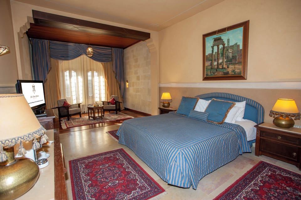 Executive Double Room, Courtyard View | In-room safe