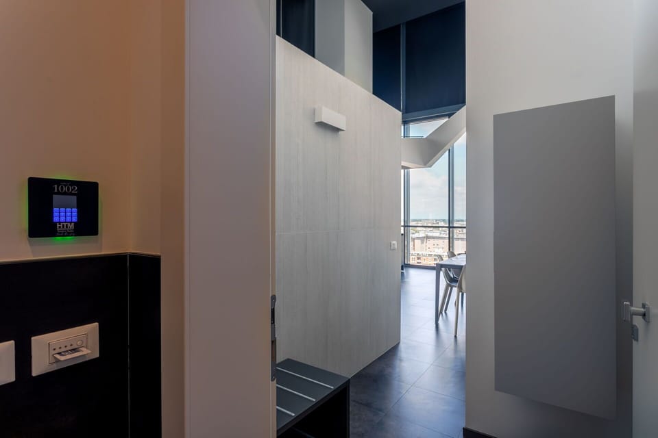 Room Detail
