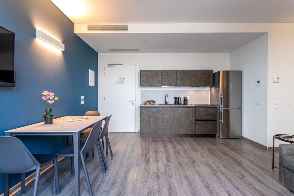 Dining Room, Kitchen