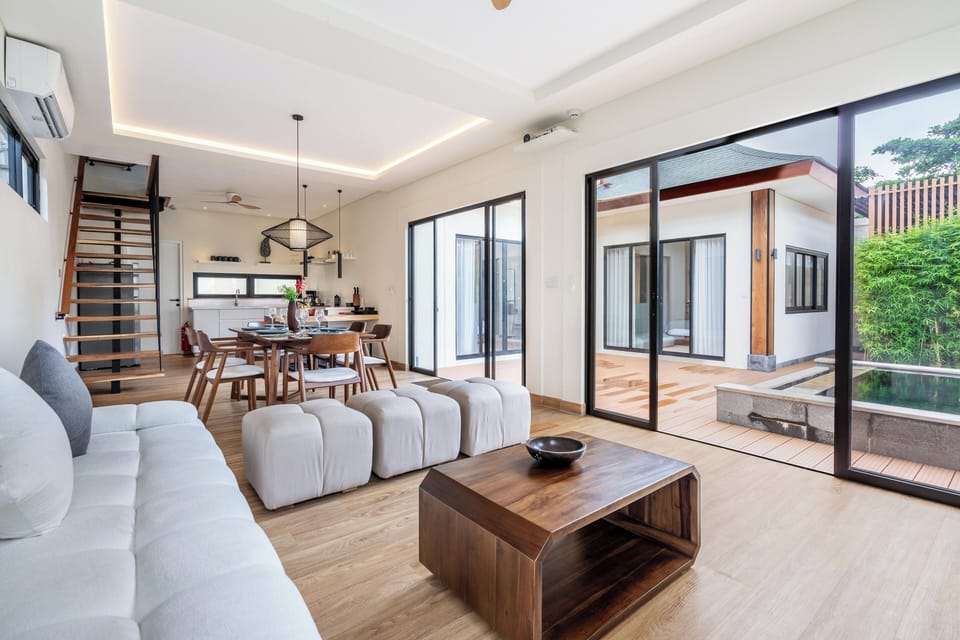 Comfort Villa, 3 Bedrooms, Private Pool | Living room | 43-inch Smart TV with cable channels, Netflix, streaming services