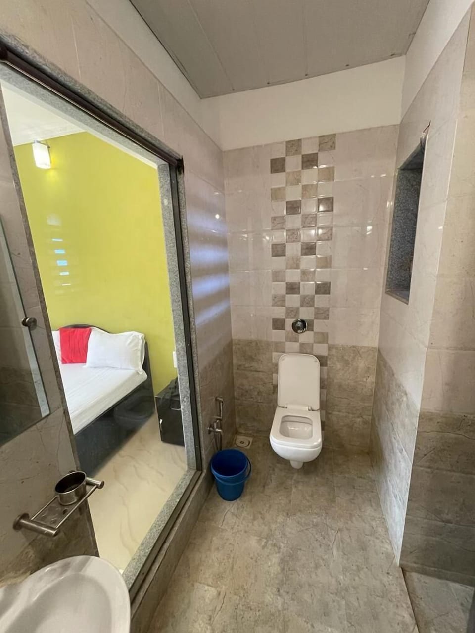 Deluxe Room | Bathroom