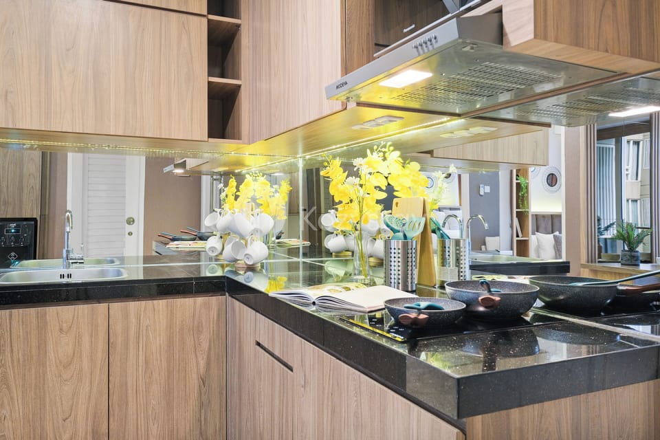Apartment, 3 Bedrooms, City View | Private kitchen | Full-size fridge, microwave, stovetop, rice cooker