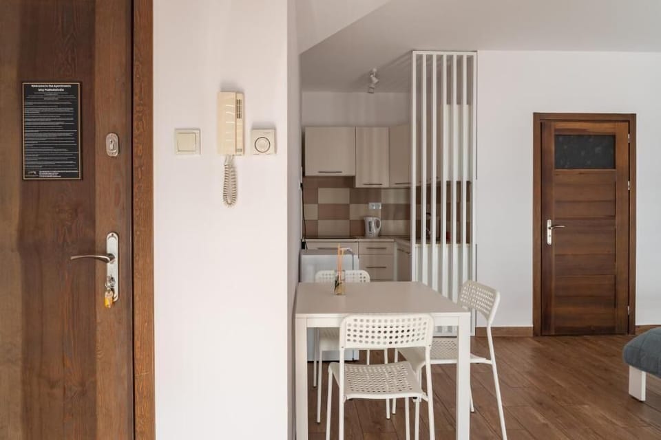 Apartment, Balcony, City View | WiFi (free)
