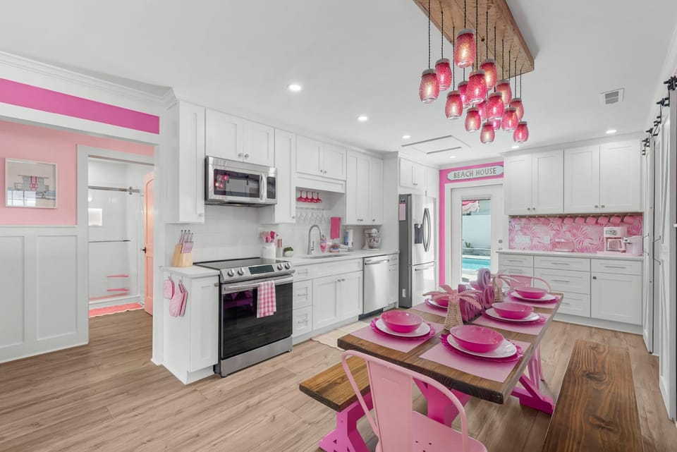 House, 3 Bedrooms, Private Pool, Pool View | In-room dining