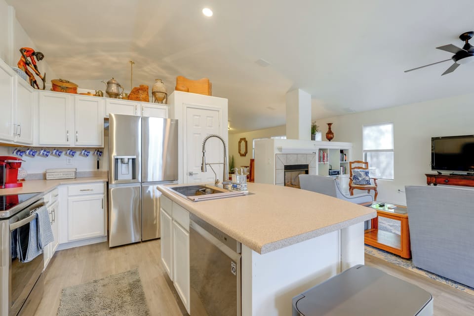 House (3 Bedrooms) | Interior
