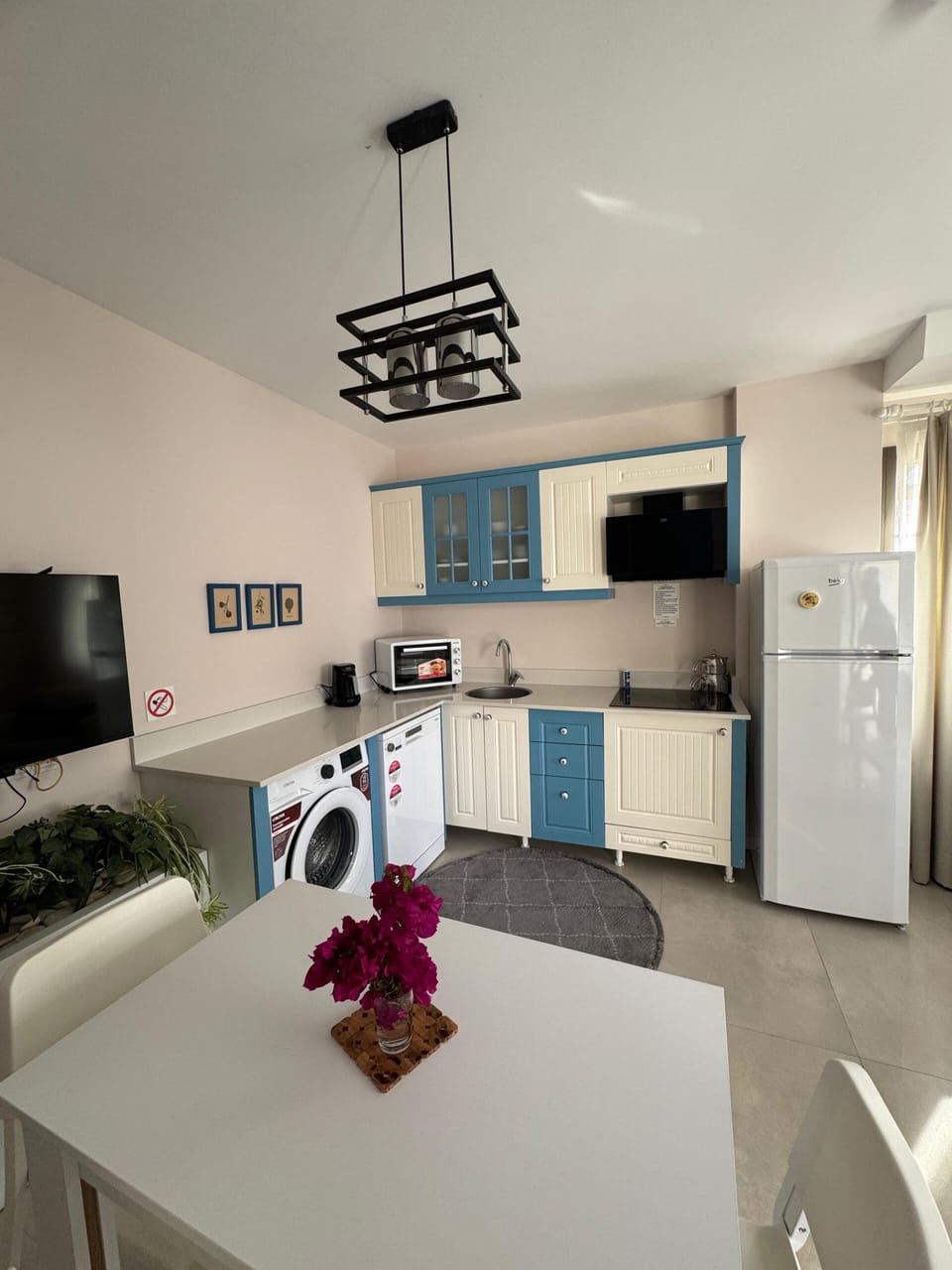 Duplex, Balcony, Pool View | Living area